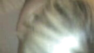 لنڈ کی عادی سنہرے با ...