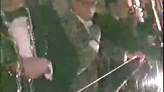پتلی سیکسی جسم کے سا ...